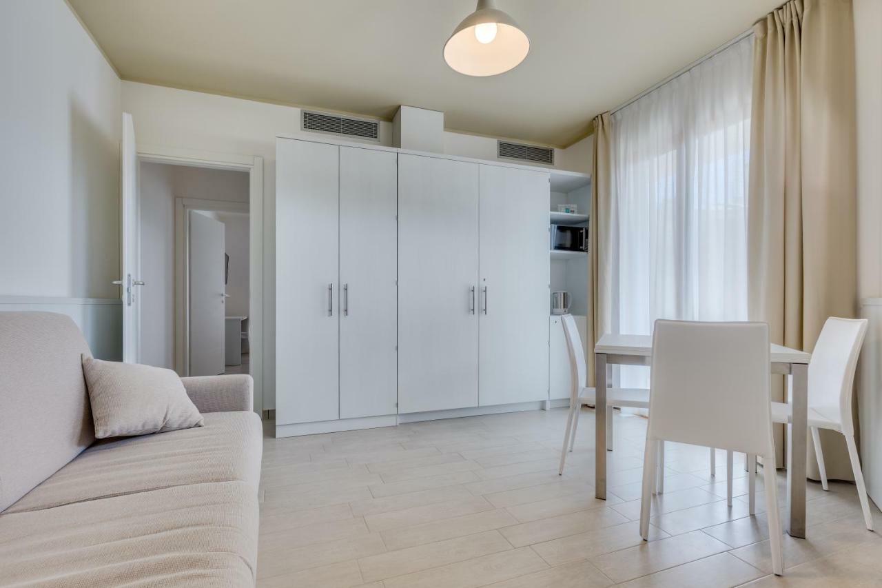 Apartaments Suites Ambassador Caorle Ngoại thất bức ảnh